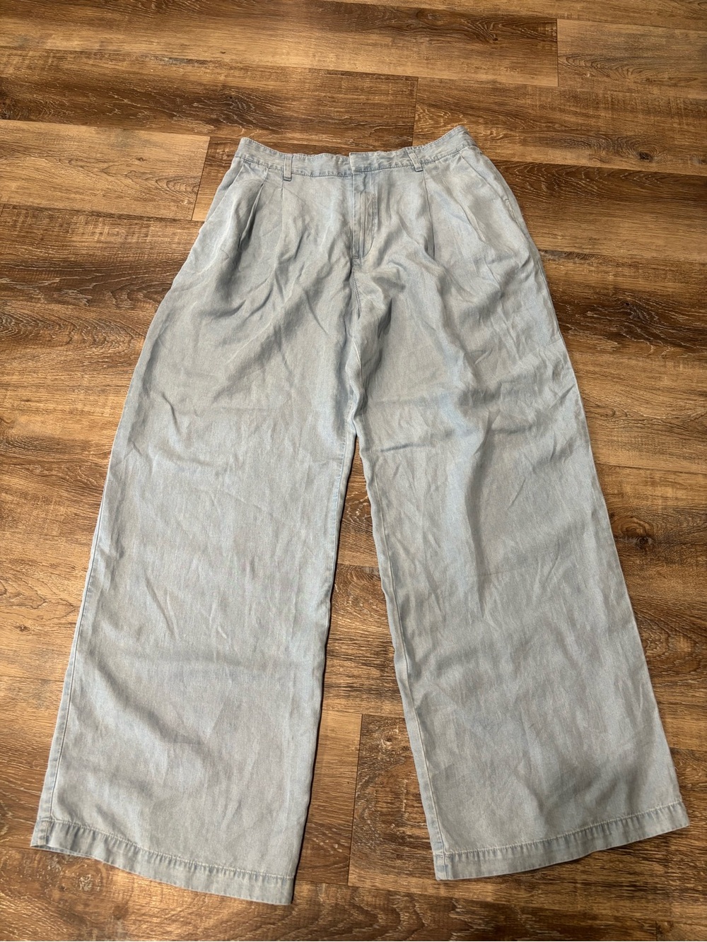 Women Sz 12 GAP Light Blue Wide-Leg jeans pants
